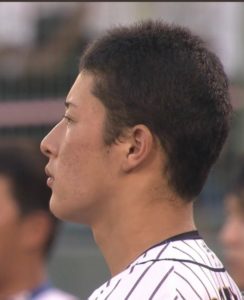 吉田輝星の髪型は天然パーマで変 ダサい髪型画像と最も似合う髪型 Baseball Trip ベースボールトリップ