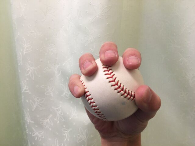 変化球の投げ方教えます。簡単に投げられます。  軟式野球 - 5